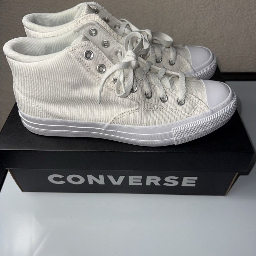 Converse CTAS Malden Street Mid Top Shoes Vintage White Sneakers Men’s Size 11